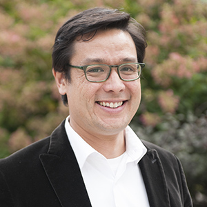 Dr. Glenn Mitoma